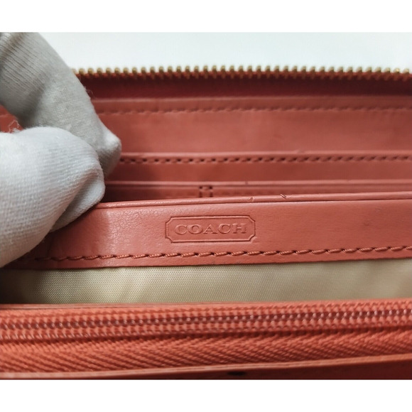 Coach Ashley Red Leather Zip Around Credit Card Wallet - Picture 12 of 16